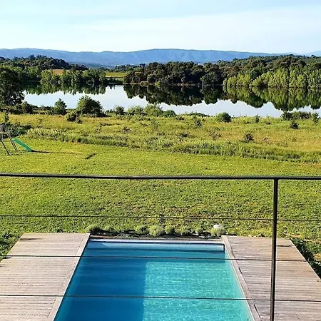 Contemporary Lake-view Carcassonne